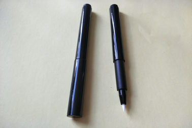 Componga la matita dell'eye-liner che imballa il logo su ordinazione duraturo che stampa l'iso