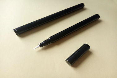 La bella matita dell'eye-liner di forma che imballa i pp materiali dimagrisce con il logo di Costom