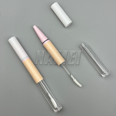 Un buon prezzo. Fabbrica Vendite Calde Etichetta privata Lips Glaze Lip Liner 2-in-1 Lipliner Tubi a matita Lip Liner Container in linea