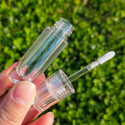Un buon prezzo. tubi lucidi per labbra personalizzati contenitori cosmetici trasparenti penna tubi lucidi per labbra con spazzola tubi lucidi per labbra all'ingrosso in linea