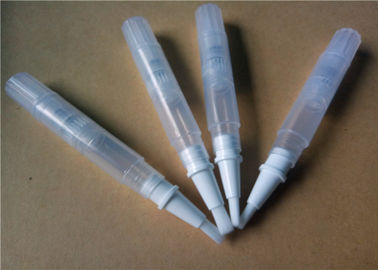 Un buon prezzo. Materiale cosmetico PP lucente lucentezza delle labbra impermeabile 2ml Disegno del logo personalizzabile in linea