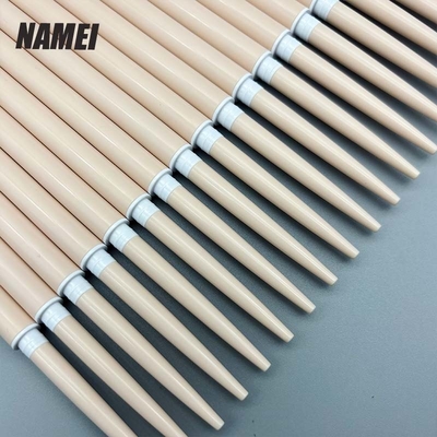 Un buon prezzo. Campione gratuito di Eyeliner Pen Etichetta privata 0,5 ml Colla vuota Eyeliner Contenitore in tubo Imballaggio in linea