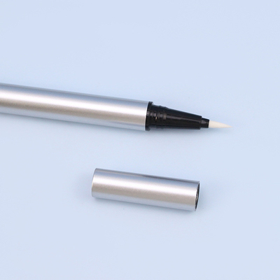 Un buon prezzo. Ultimo design Kajal vuoto eyeliner imballaggio liquido Liquido personalizzato all'ingrosso contenitore di eyeliner in linea