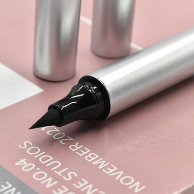 Un buon prezzo. 2 In 1 Empty Eyeliner Tubes Plastic Liquid Eyeliner Pen With Eye Stamp in linea